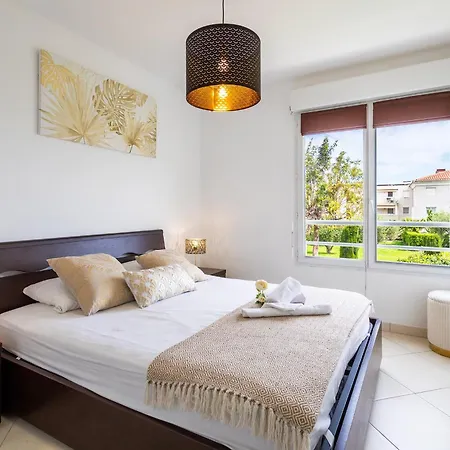Flore Ii Ap4408 By Riviera Aparthotel 4*